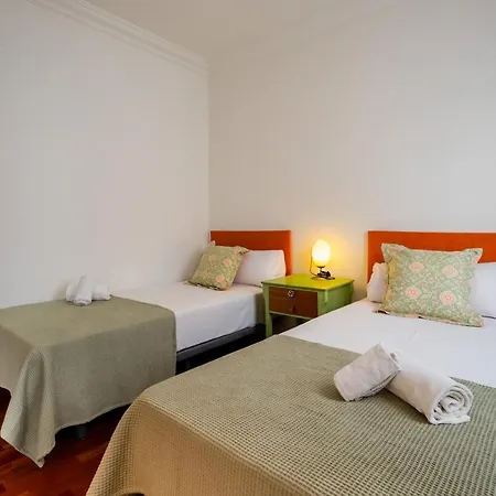 Apartment Amplio Y Luminoso-2d 2b-triana Sevilla