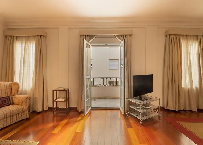 Spacious Bright-2bedroom 2bathroom-triana *