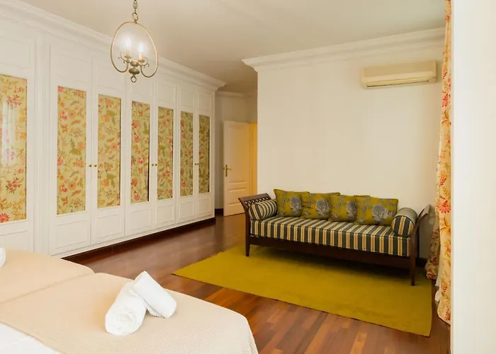 Spacious Bright-2bedroom 2bathroom-triana