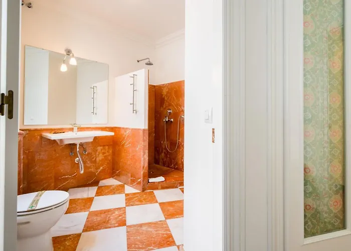 Spacious Bright-2bedroom 2bathroom-triana *